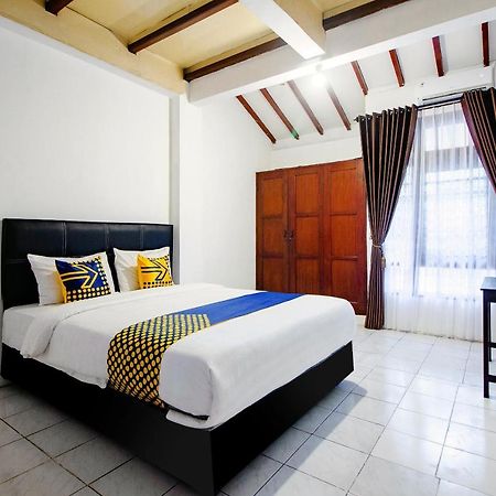 Spot On 2107 Ijo Pupus Syariah Residence Baturetno Kültér fotó