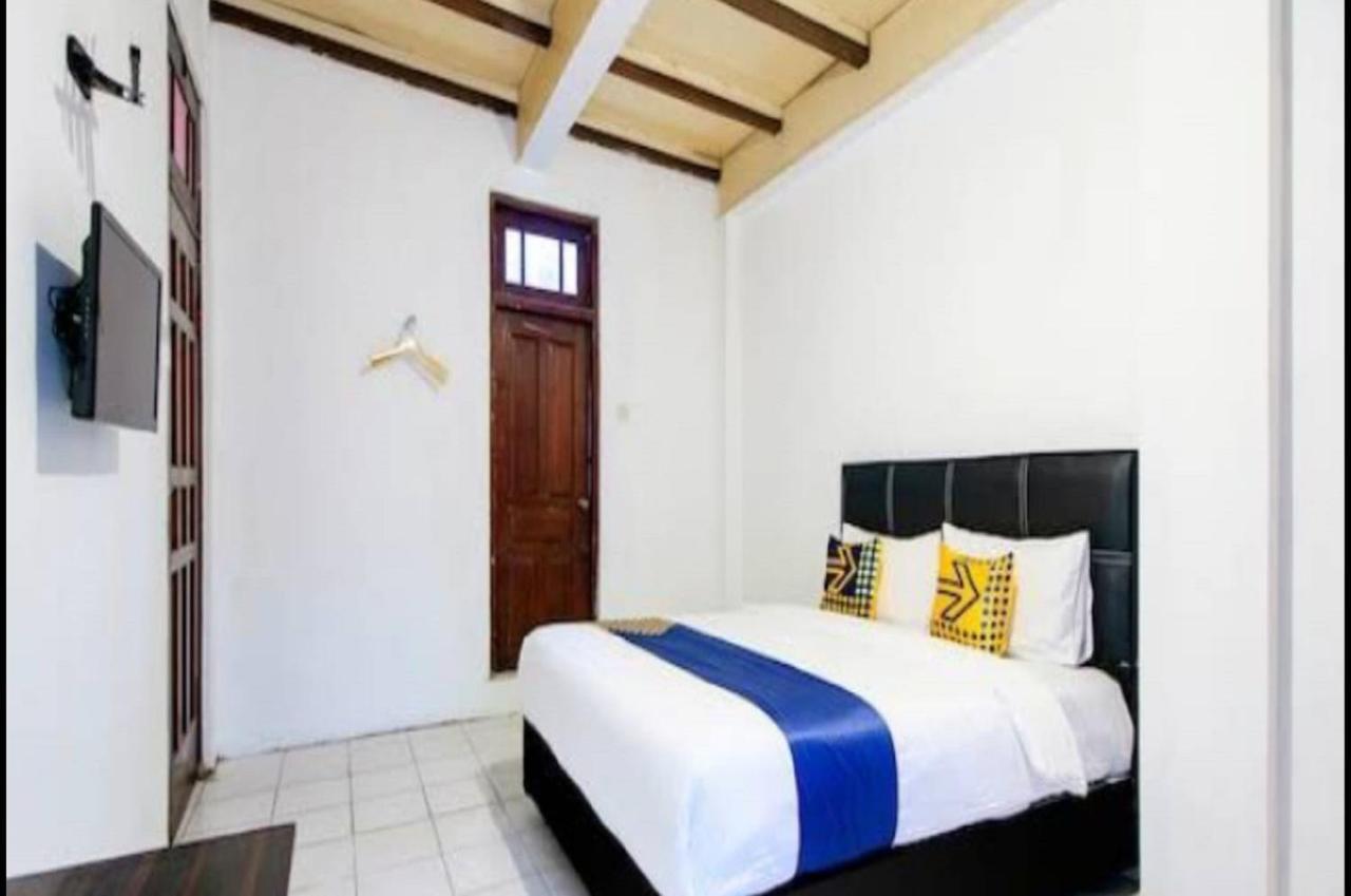 Spot On 2107 Ijo Pupus Syariah Residence Baturetno Kültér fotó
