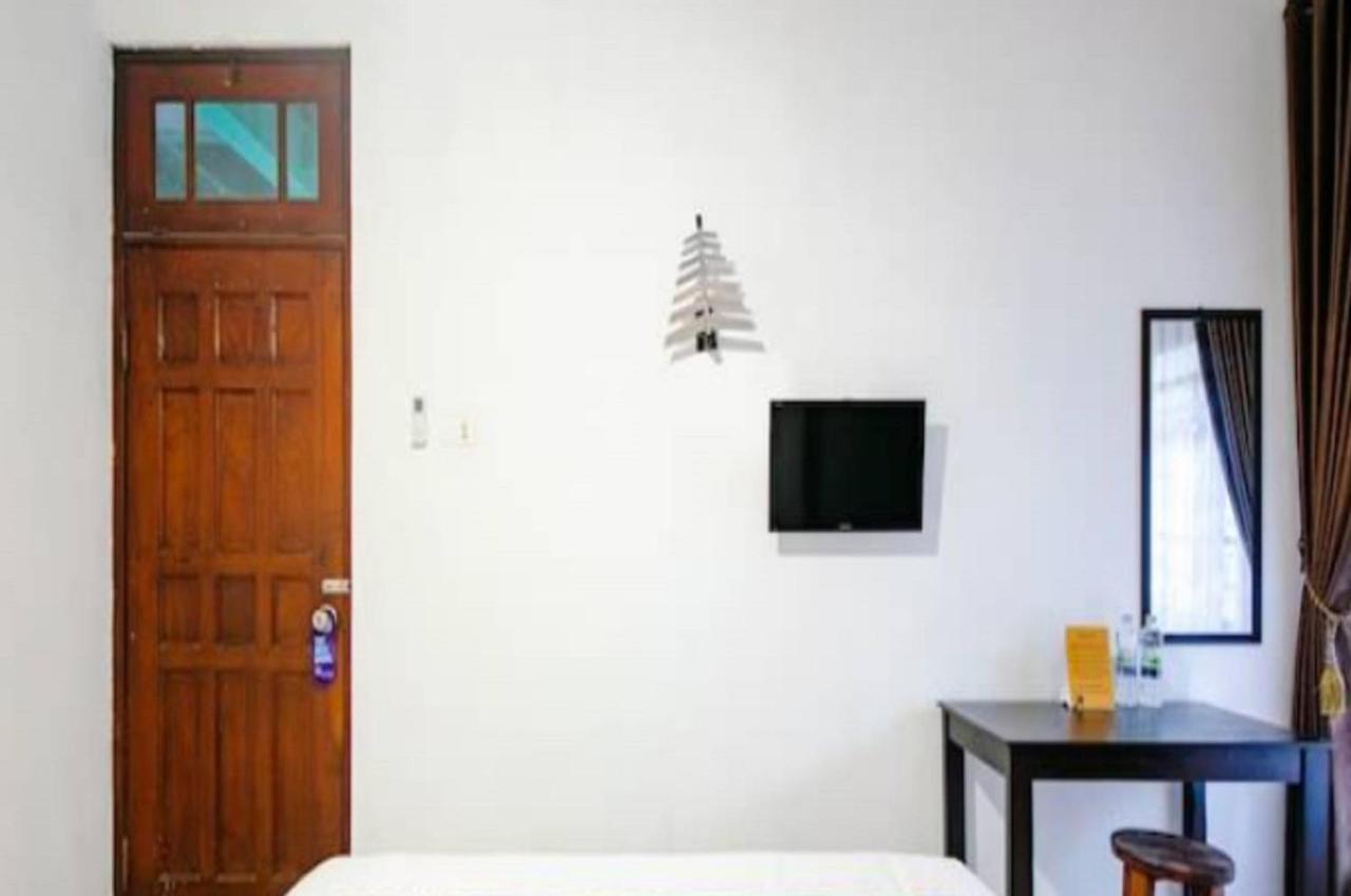 Spot On 2107 Ijo Pupus Syariah Residence Baturetno Kültér fotó