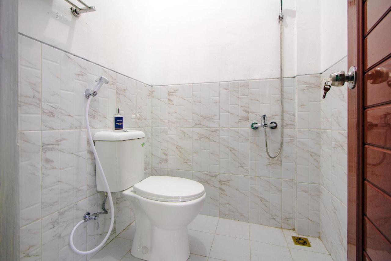 Spot On 2107 Ijo Pupus Syariah Residence Baturetno Kültér fotó