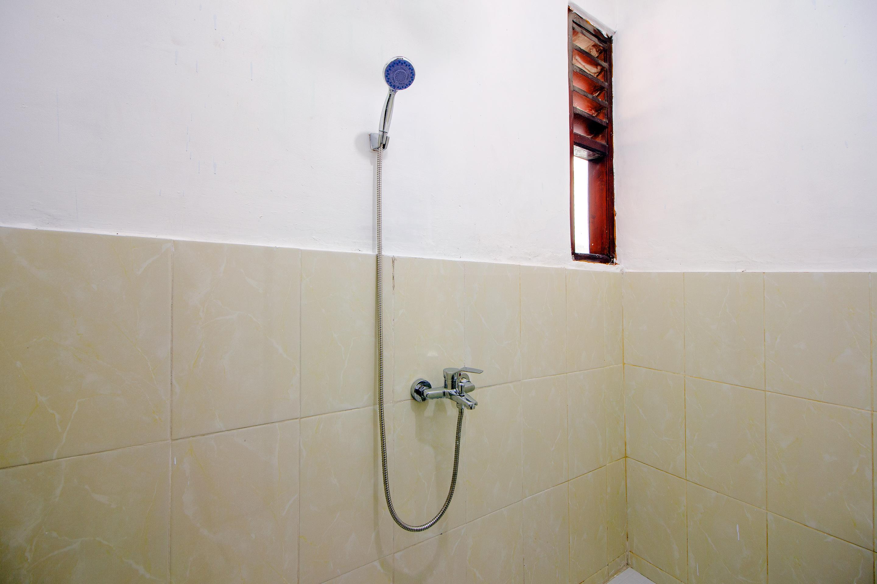 Spot On 2107 Ijo Pupus Syariah Residence Baturetno Kültér fotó