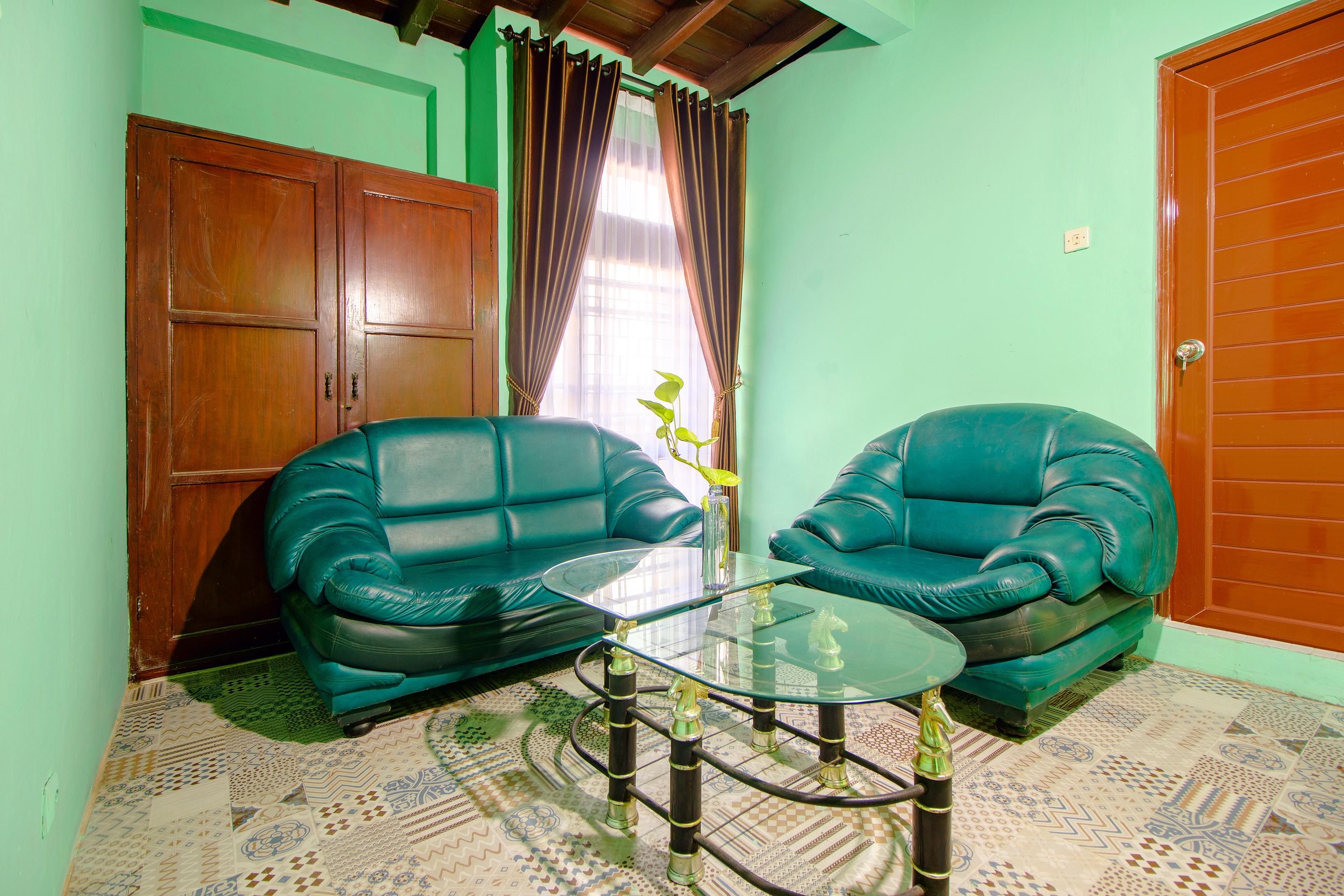 Spot On 2107 Ijo Pupus Syariah Residence Baturetno Kültér fotó