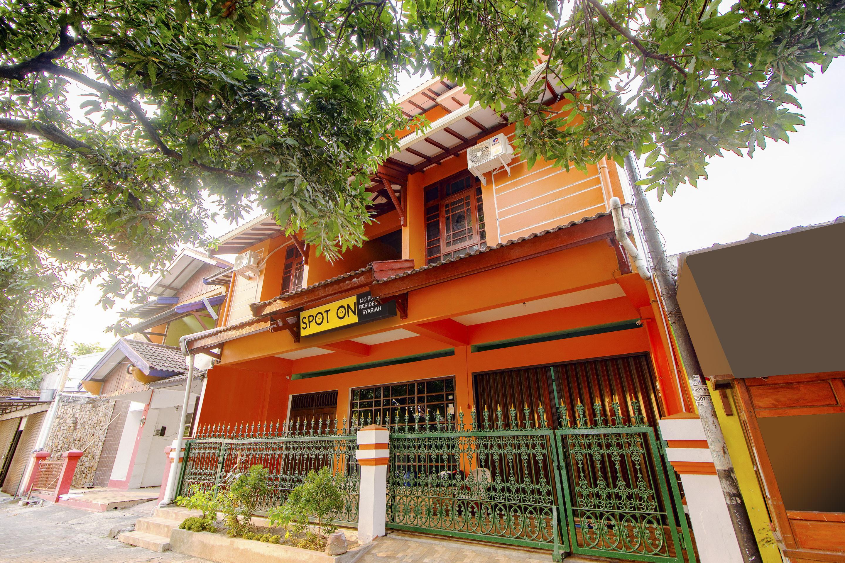 Spot On 2107 Ijo Pupus Syariah Residence Baturetno Kültér fotó